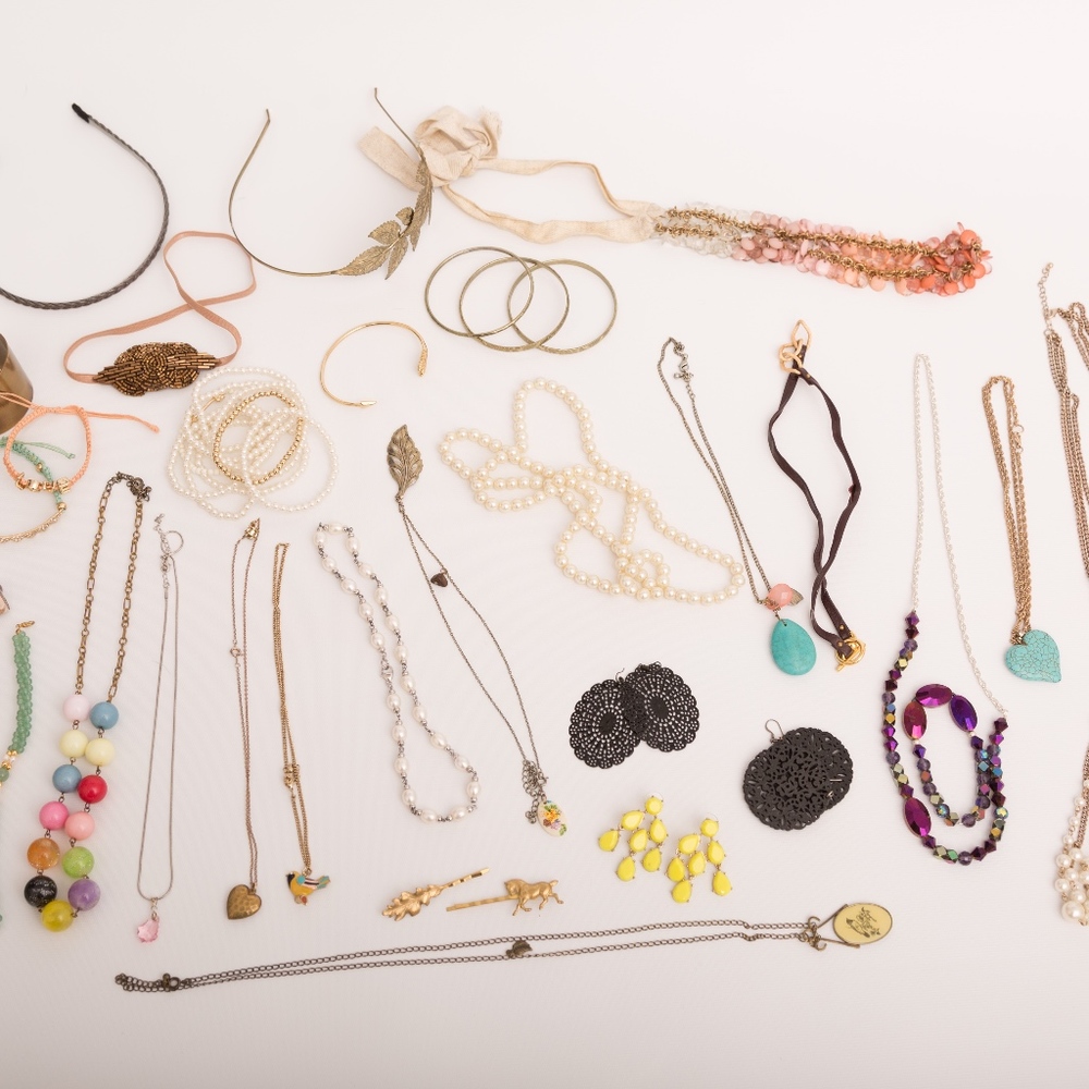Jewelry Bundle (Necklaces, Bracelets, Earrings)